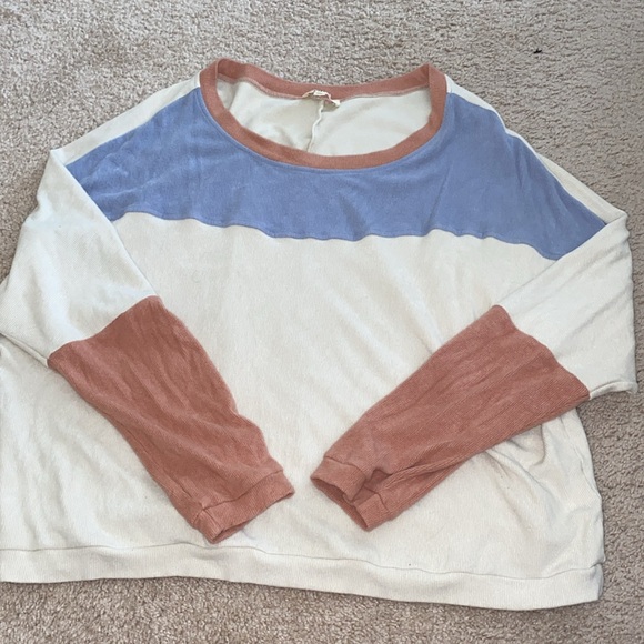 Color Block Ribbed Top - Picture 2 of 5